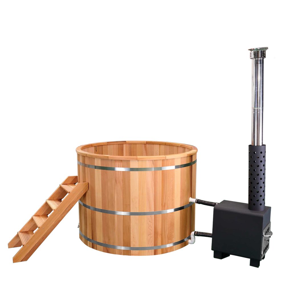 Wood-fired hot tub made of red cedar with ladder and black-coated 304 stainless steel stove